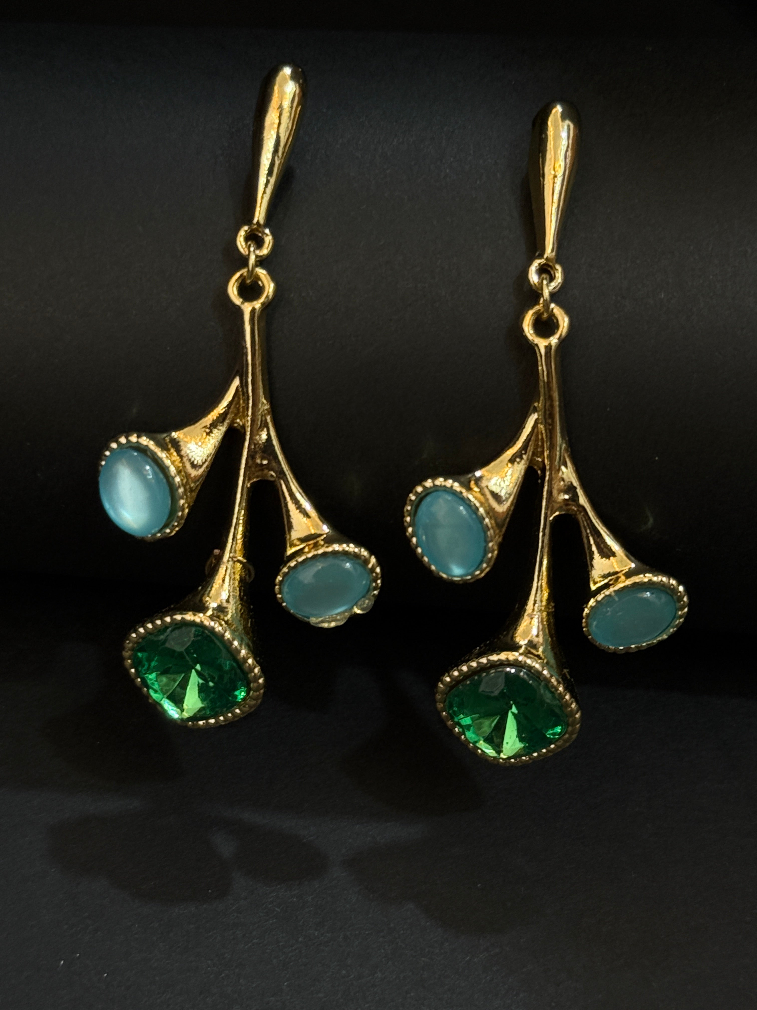 Elegant Gold-Toned Multicolour Earring-Mivanaa